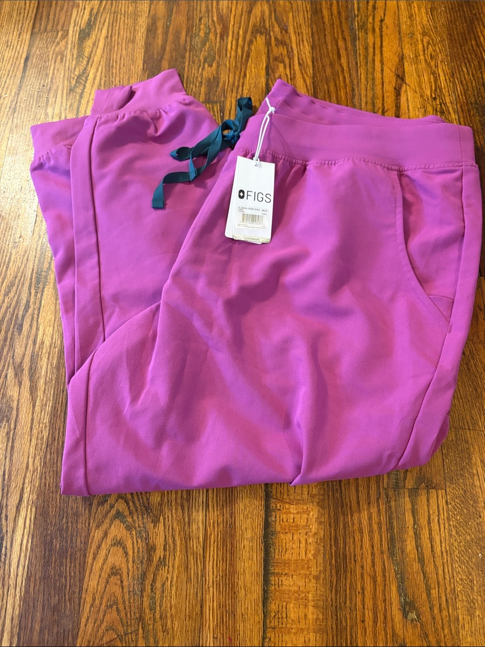 🎉NWT! FIGS Purple Zamora Scrub Joggers with Drawstring!